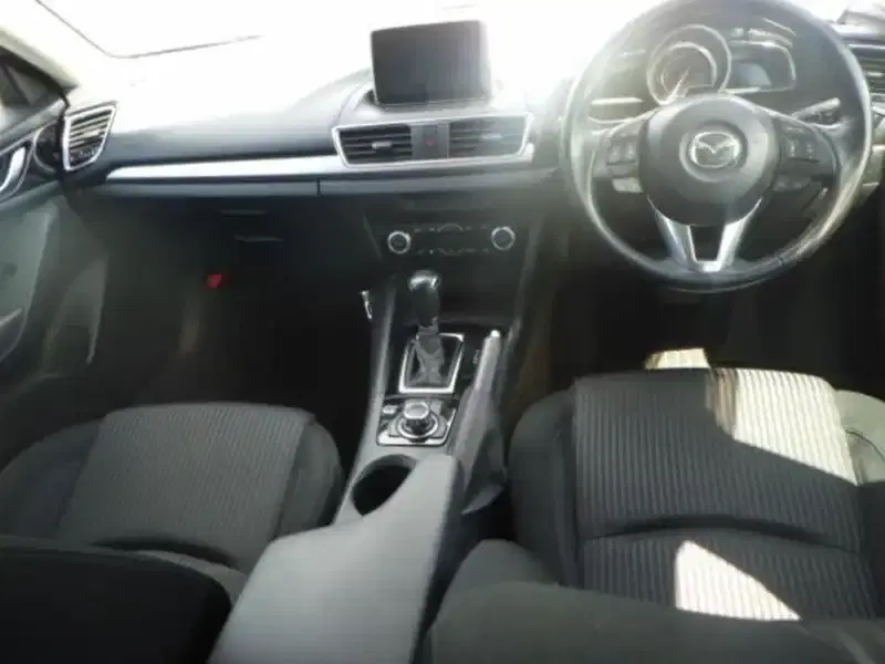 MAZDA AXELA 20S TOURING Image 3