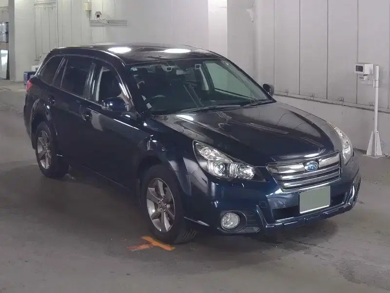 2013 Subaru OUTBACK 50,000 km