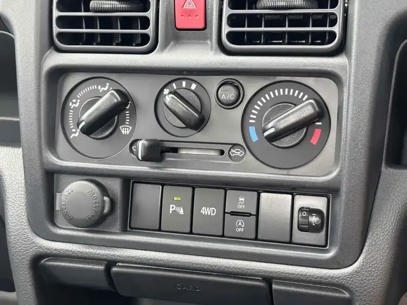 SUZUKI CARRY TRUCK 4WD KC AIR CONDITIONING POWER STEE Image 5