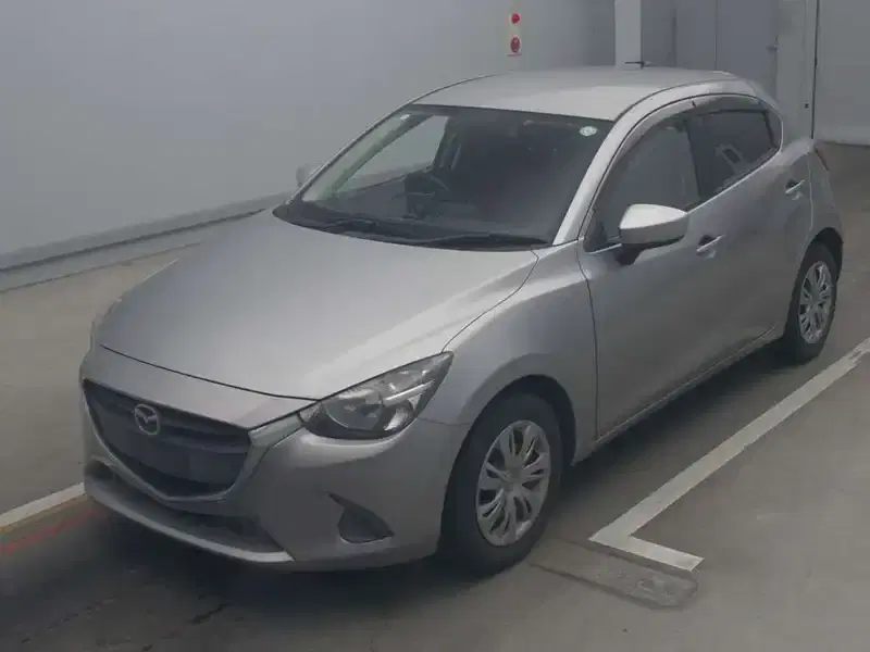 MAZDA DEMIO 13C Image 3