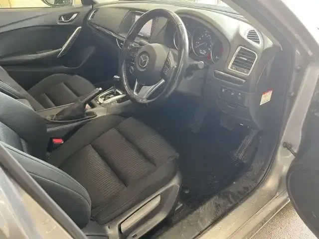 MAZDA ATENZA SEDAN 20S Image 5