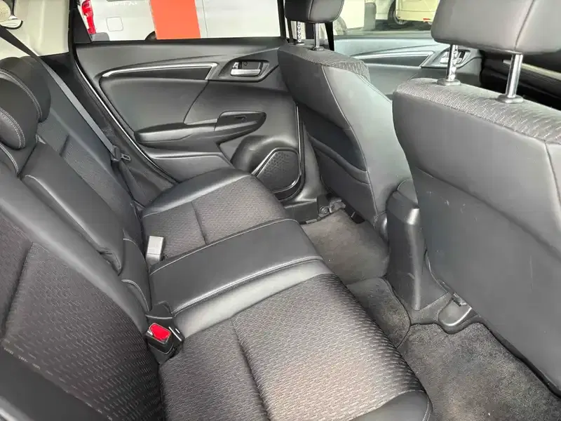 HONDA FIT HYBRID L PACKAGE Image 11
