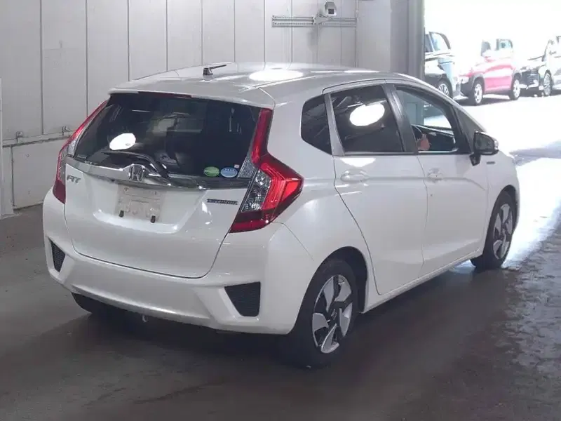 HONDA FIT HYBRID L PACKAGE Image 5