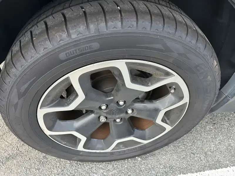 SUBARU IMPREZA XV 4WD 2.0I-L EYESIGHT Image 16