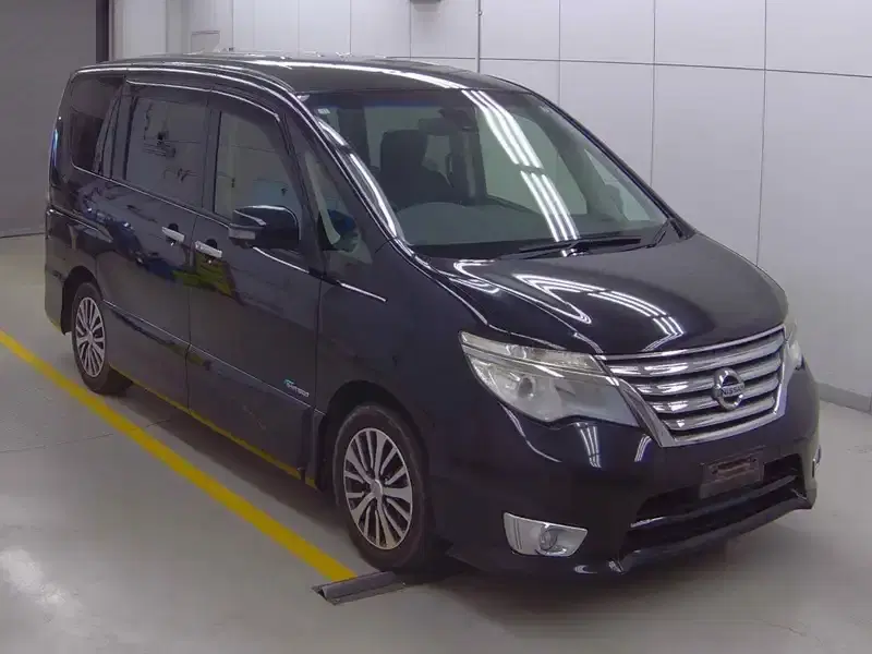 2014 Nissan SERENA 103,000 km