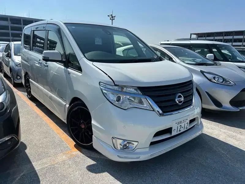 2016 Nissan SERENA 113,000 km