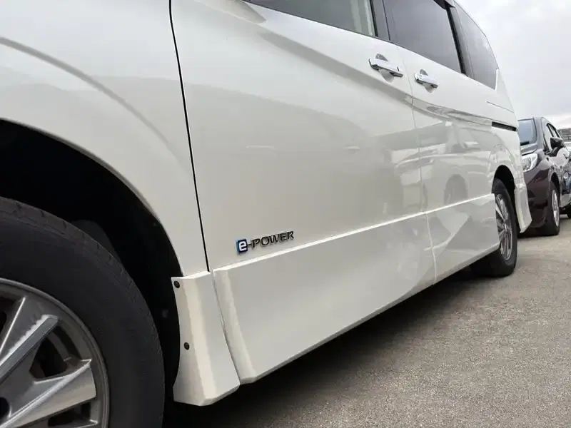 NISSAN SERENA E POWER HIGHWAY STAR V Image 20