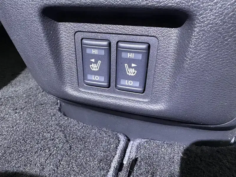 NISSAN SERENA E POWER HIGHWAY STAR V Image 8