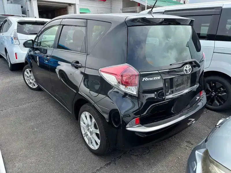 TOYOTA RACTIS X Image 2