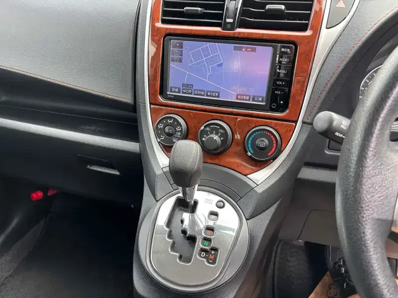 TOYOTA RACTIS X Image 18