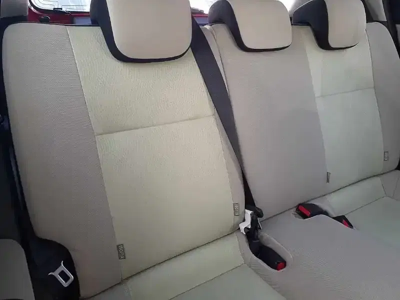 TOYOTA AQUA S Image 6