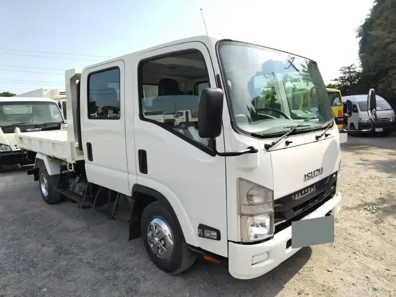 2016 Isuzu ELF 163,000 km