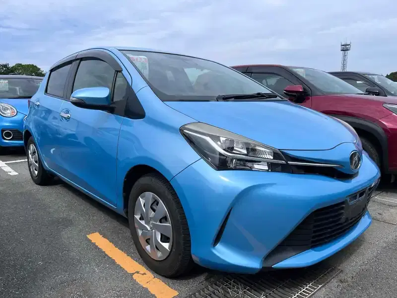 2016 Toyota VITZ 15,000 km