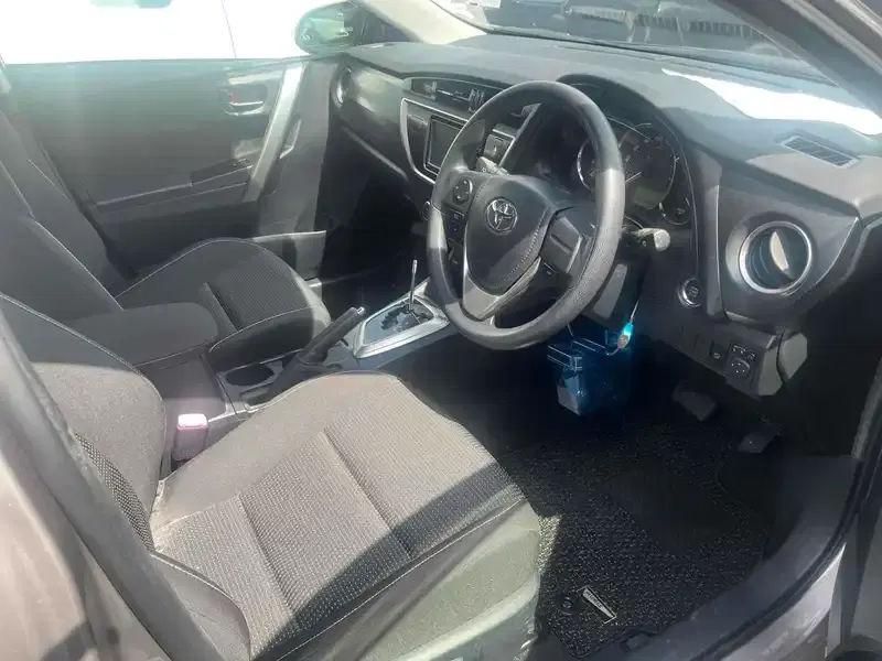 TOYOTA AURIS 150X Image 5