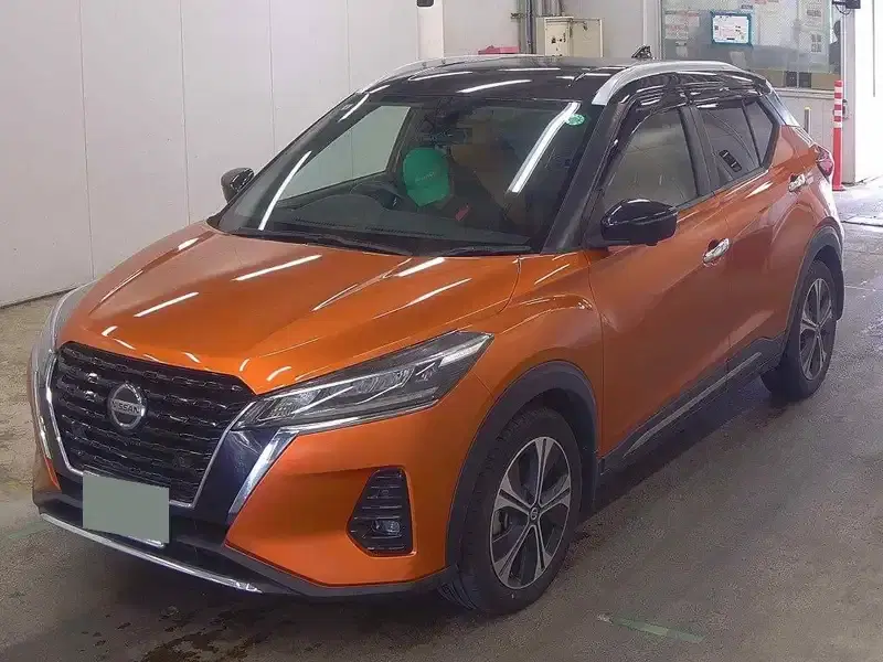 NISSAN KICKS 5D X TWO TONE INTERIOR EDITION Image 4