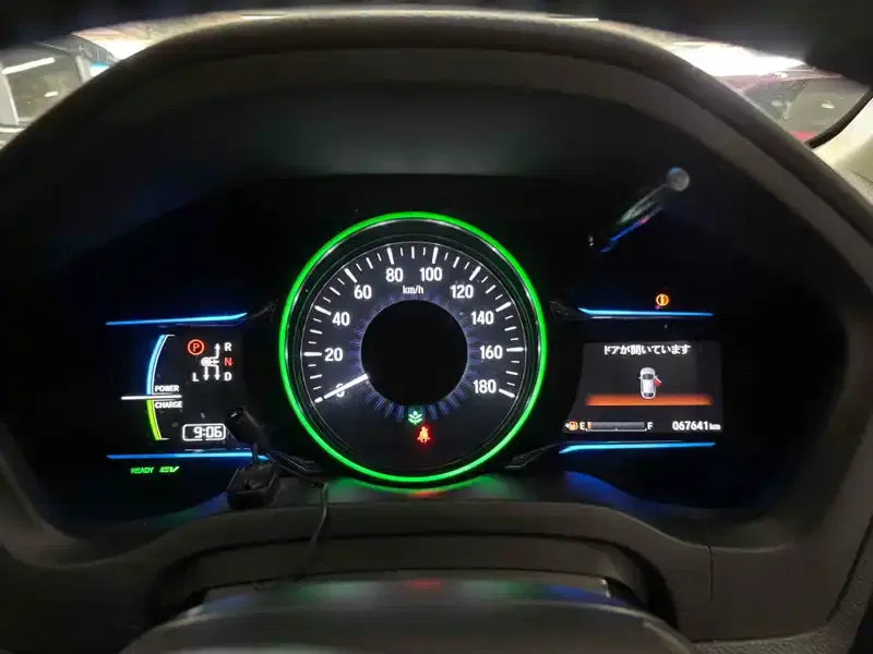 HONDA VEZEL HYBRID X Image 17