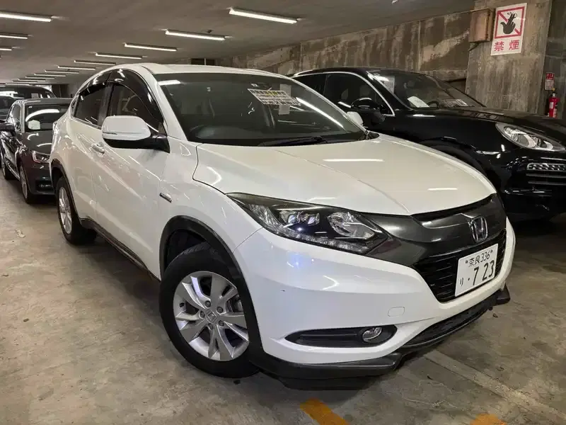 2015 Honda VEZEL 68,000 km