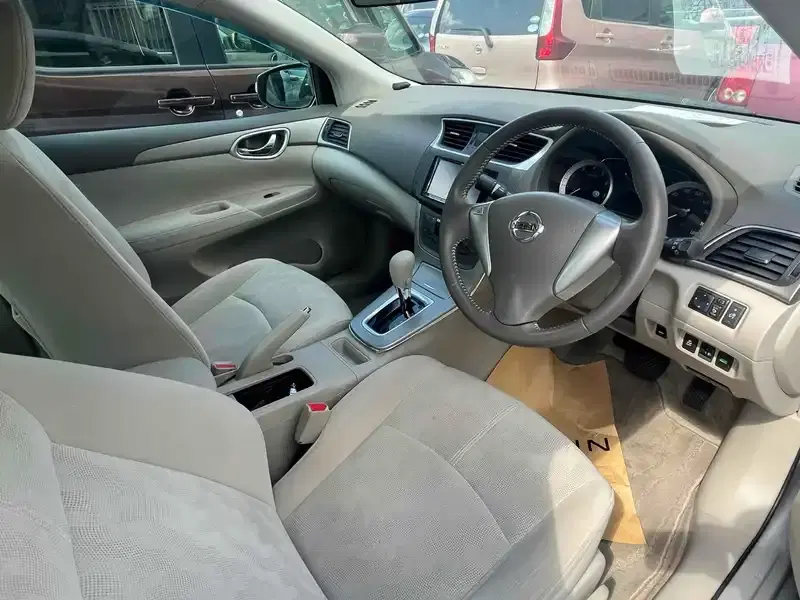 NISSAN SYLPHY X Image 6
