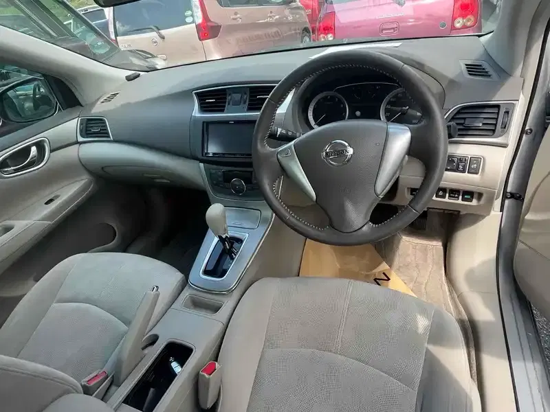 NISSAN SYLPHY X Image 7
