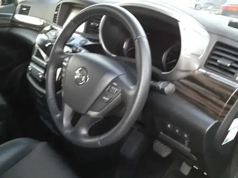 NISSAN ELGRAND 250 HIGHWAY STAR S Image 5