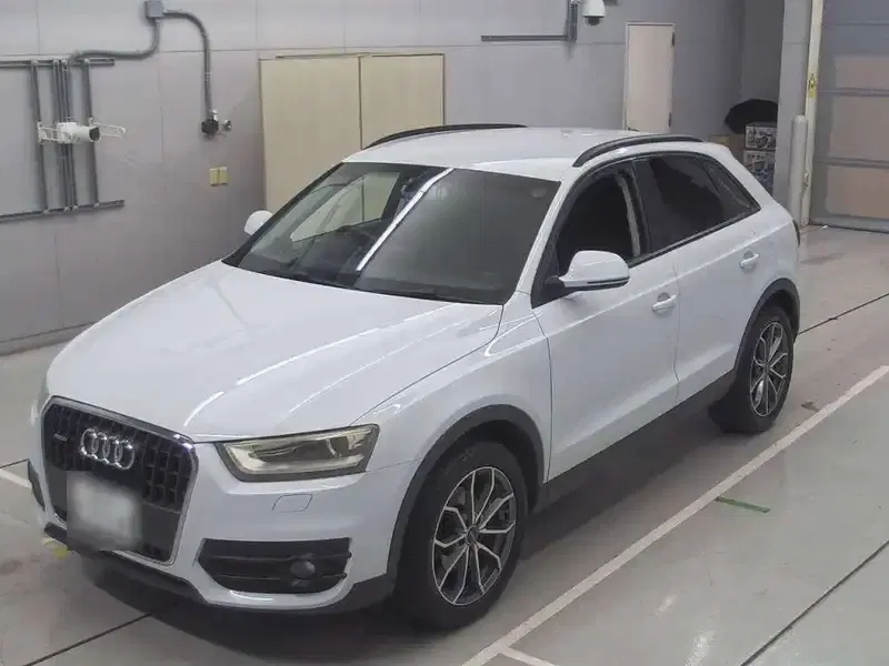2013 Audi Q3 80,000 km