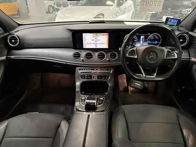 MERCEDES BENZ E200 STATIONWAGON AVG SPORT Image 3