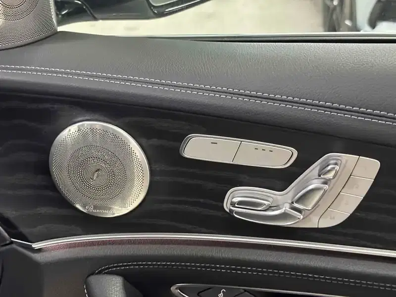 MERCEDES BENZ E200 STATIONWAGON AVG SPORT Image 6