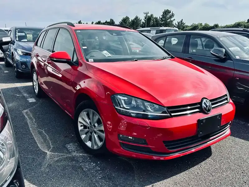 2015 Volkswagen GOLF 61,000 km