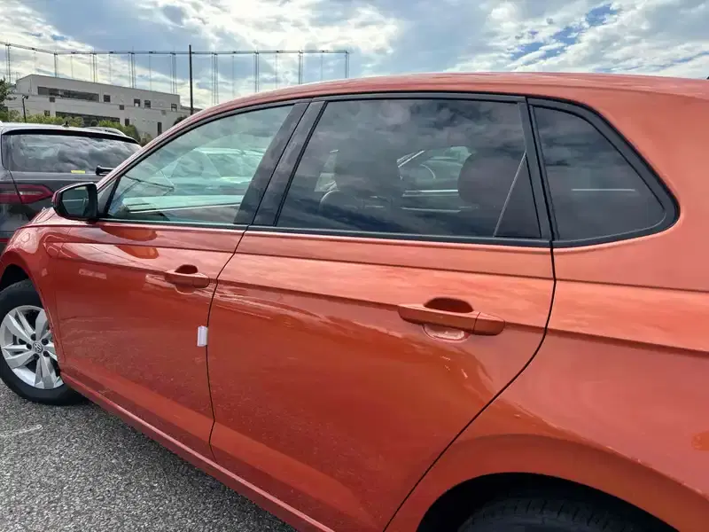 VOLKSWAGEN POLO COMFORTLINE  LTD Image 9