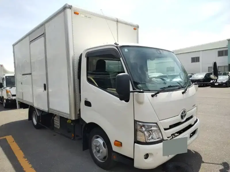 2019 Toyota DYNA 112,000 km