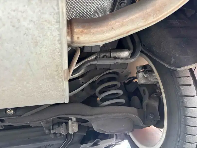 VOLVO V40 V40 T-4 Image 21