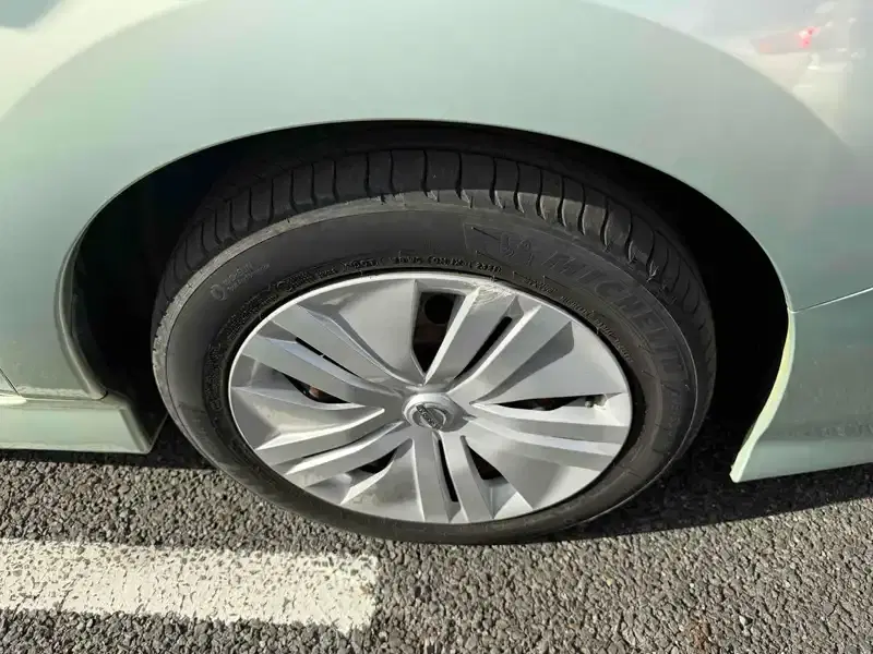 NISSAN LEAF X Image 17