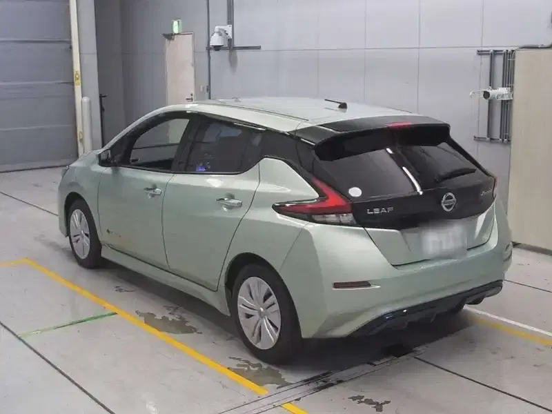 NISSAN LEAF X Image 5