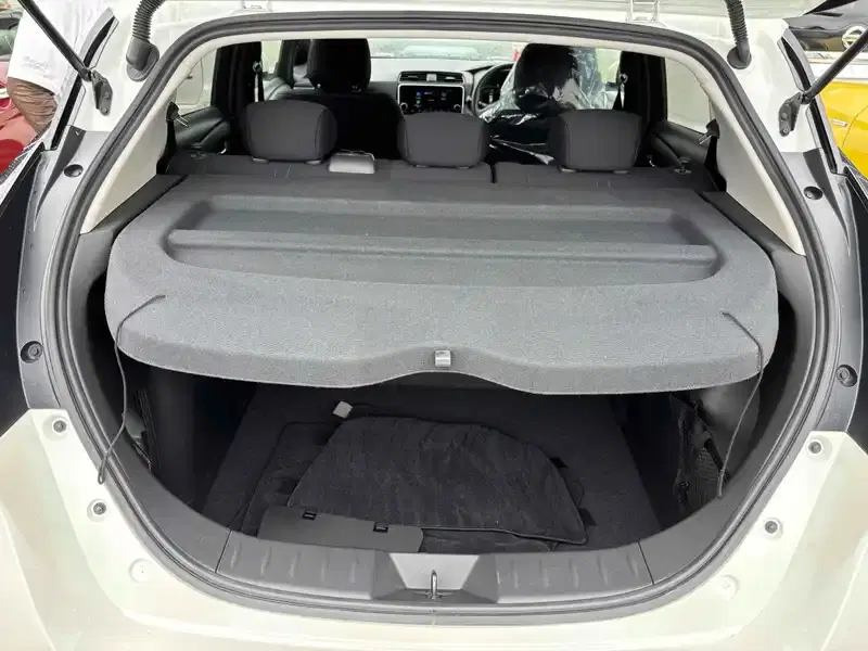 NISSAN LEAF X V SMART Image 35