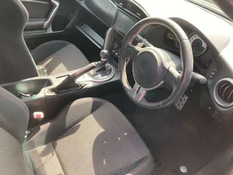 TOYOTA 86 GT Image 5
