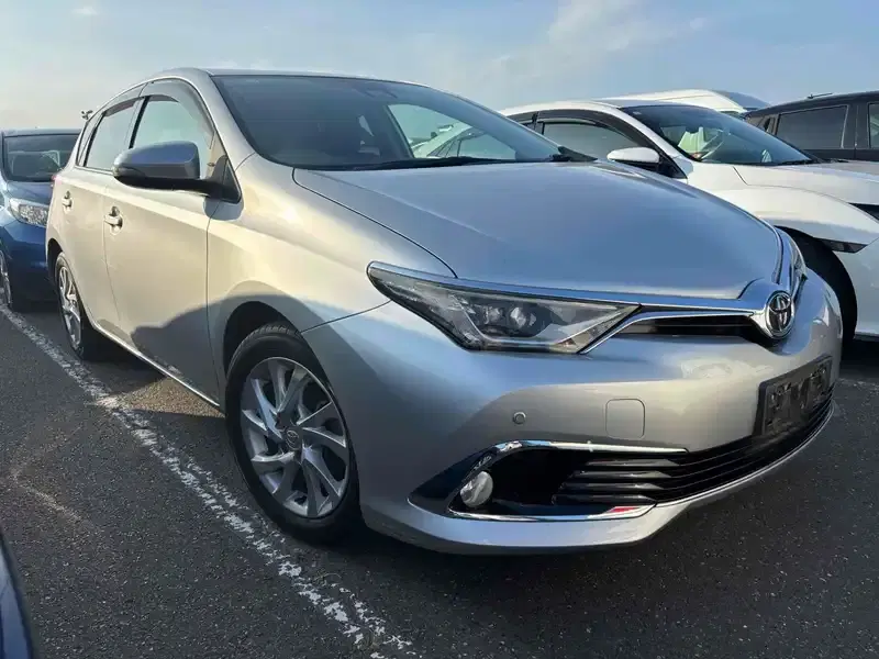 2016 Toyota AURIS 61,000 km