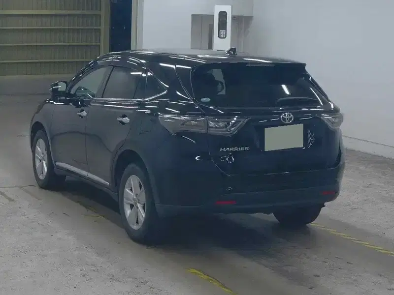 TOYOTA HARRIER 4WD ELEGANCE Image 4
