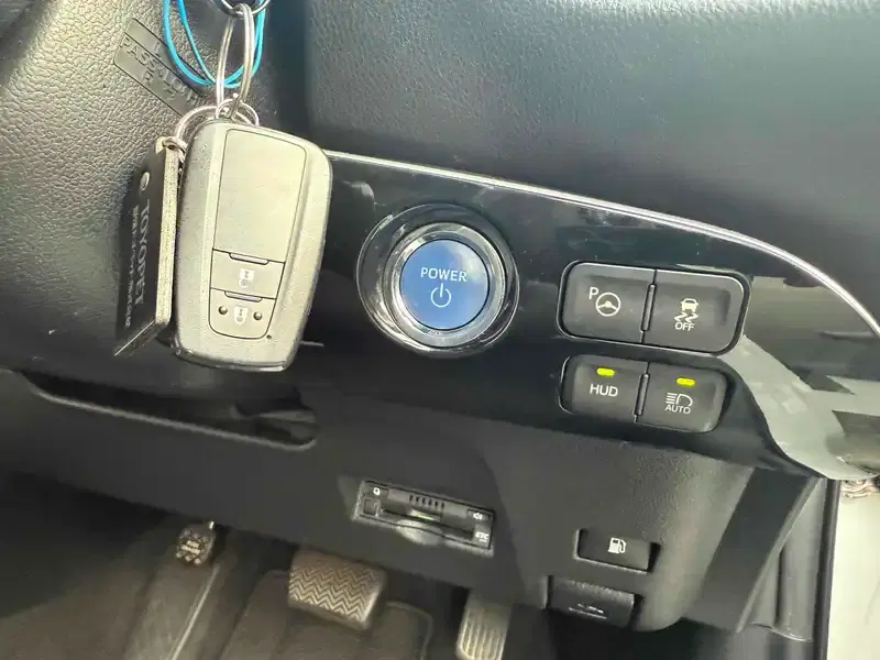 TOYOTA PRIUS A Image 12
