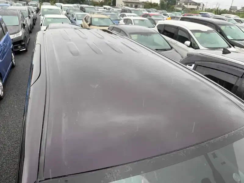 TOYOTA NOAH HYBRID X Image 13
