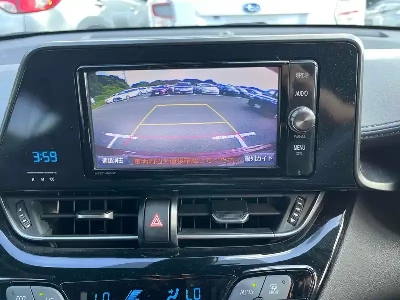 TOYOTA C-HR S Image 11